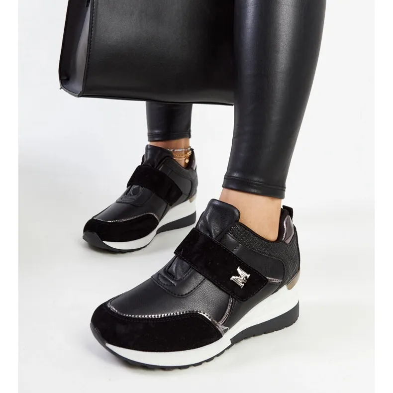 Black wedge sneakers with Libuse Velcro fastening