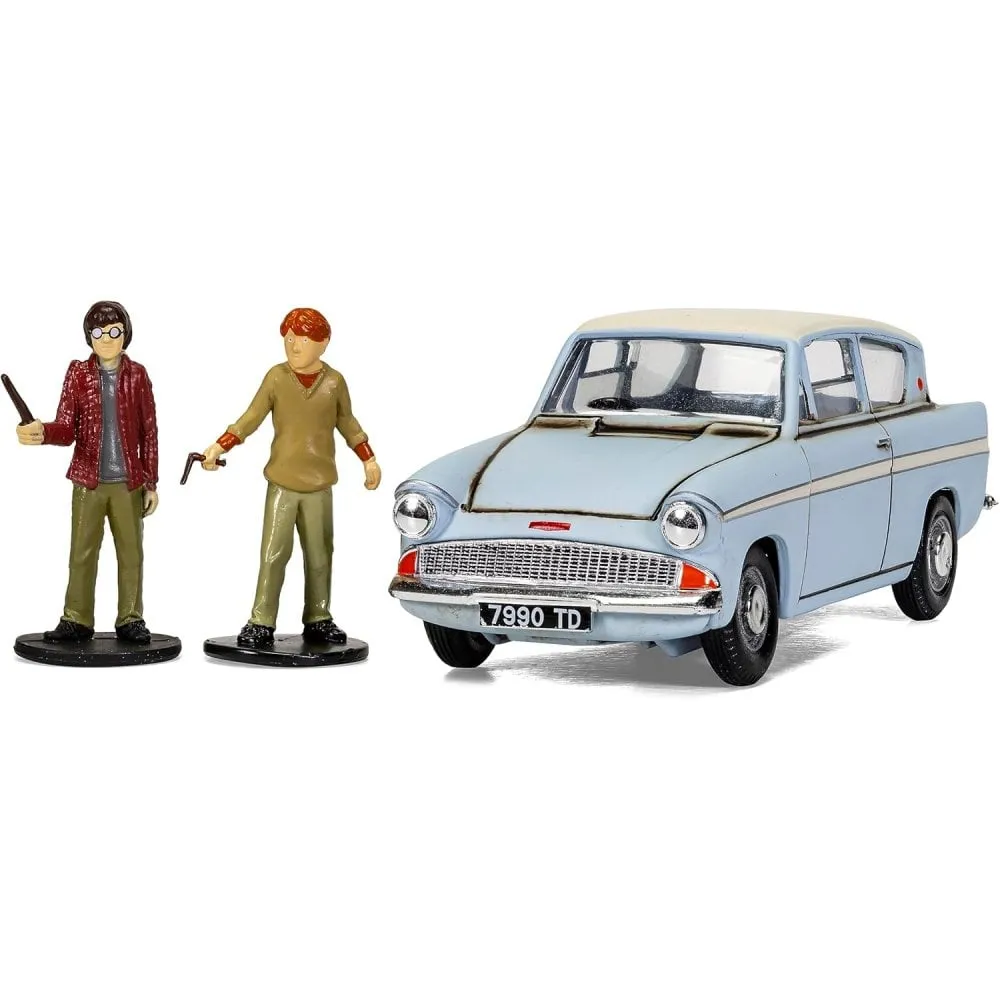 Harry Potter -  Enchanted Ford Anglia w/Harry and Ron figures