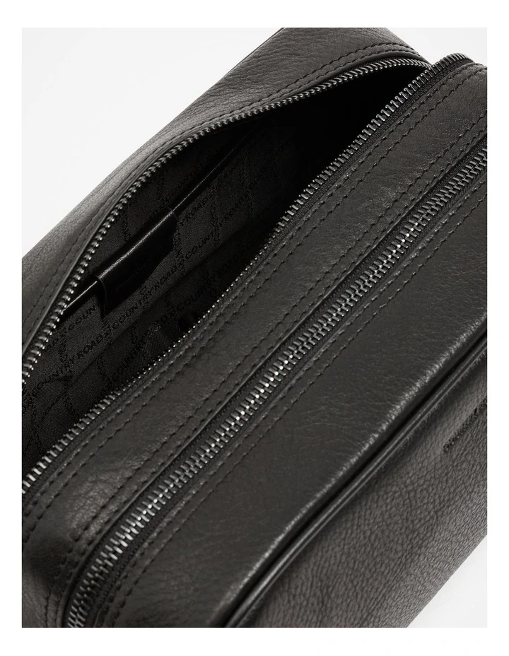 Large Leather Wash Bag in Black