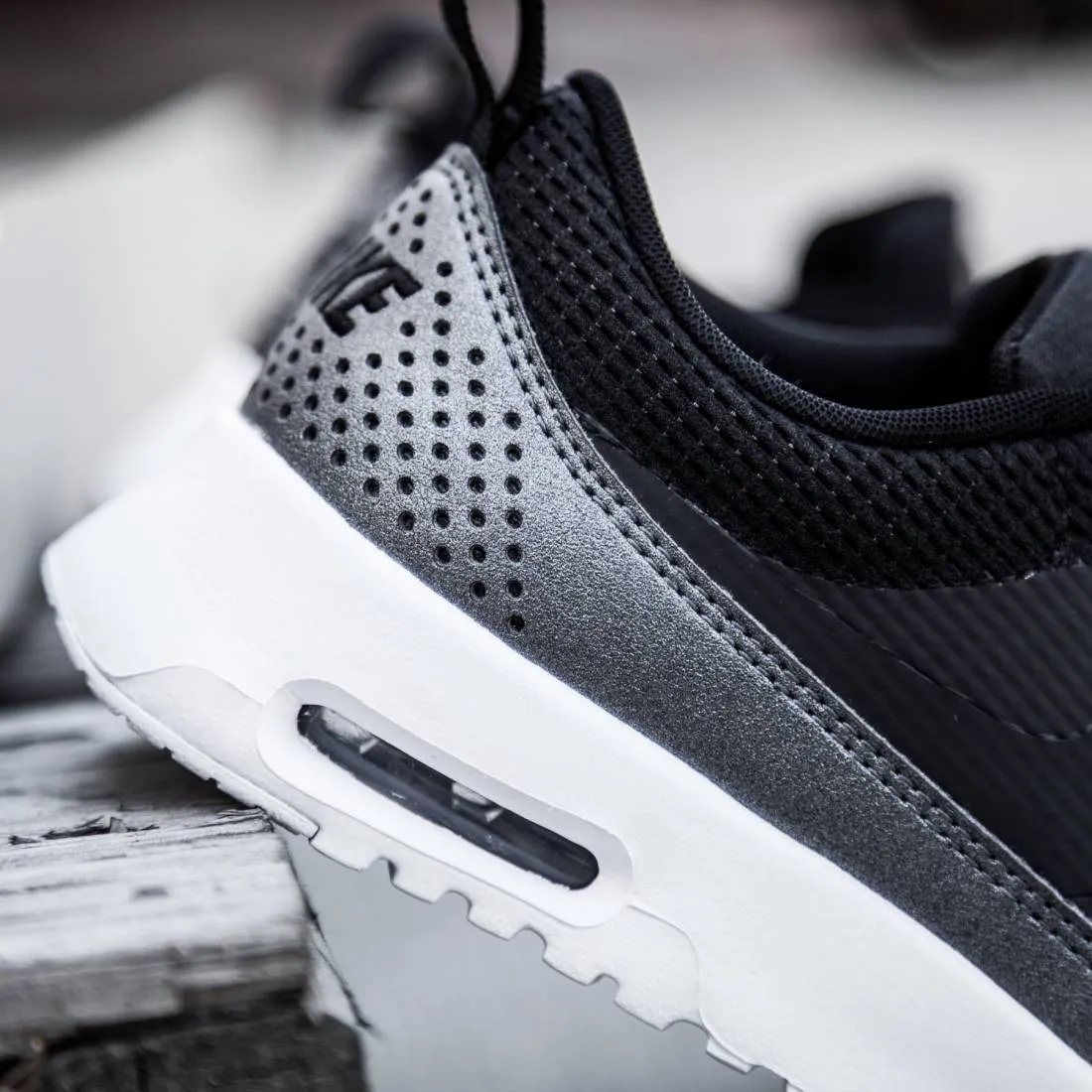 Nike Women Air Max Thea Textile (black/white/mtlc hematite/black)